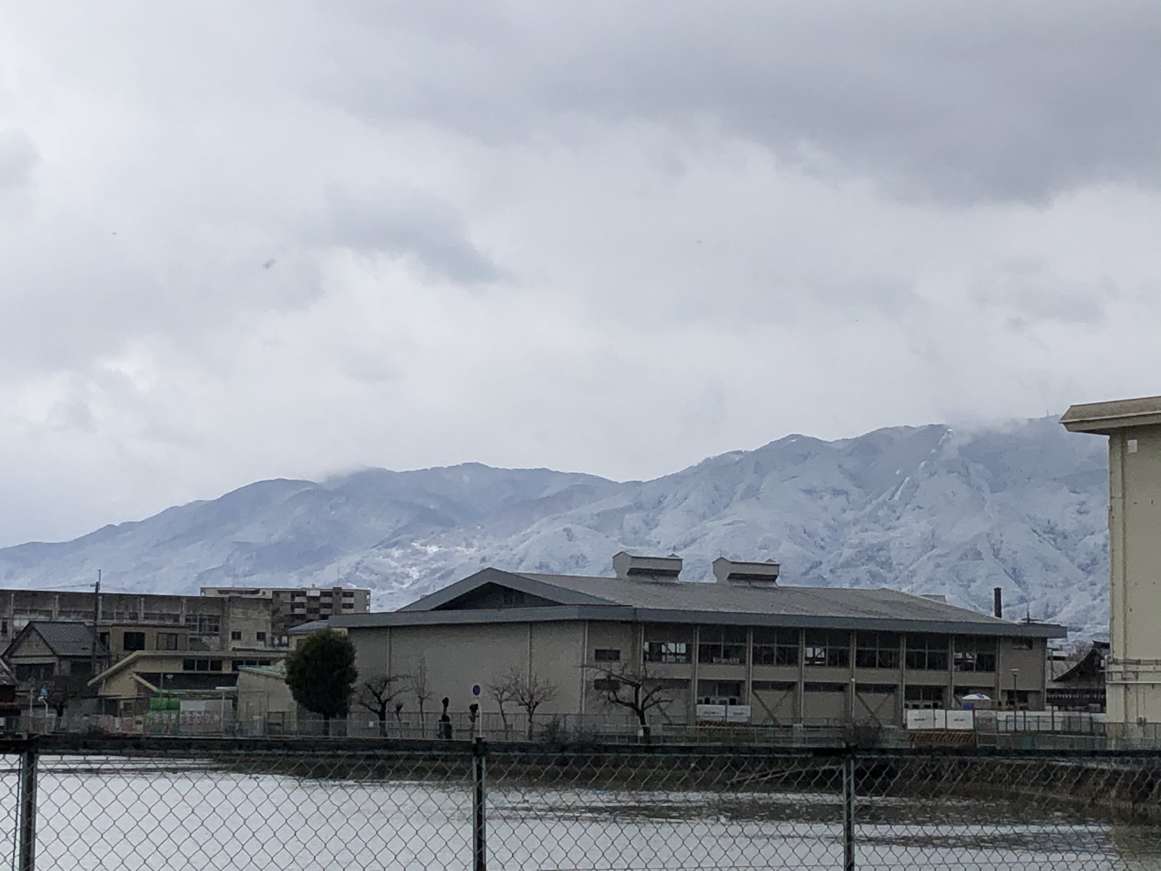 またまた寒いですね・・・